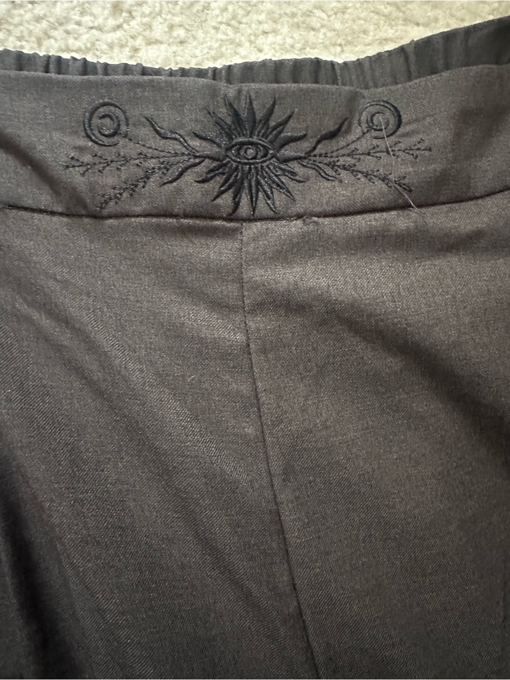 NWOT Mystic Embroidered balloon pants size US 14 - Picture 5 of 8